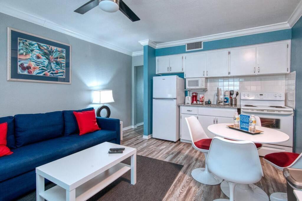 Sunset Beach Suites At Madeira Beach! Pet Friendly With Summer Breezes! - Suite 6 St. Pete Beach Extérieur photo